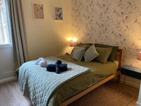 West London stunning garden flat - period features